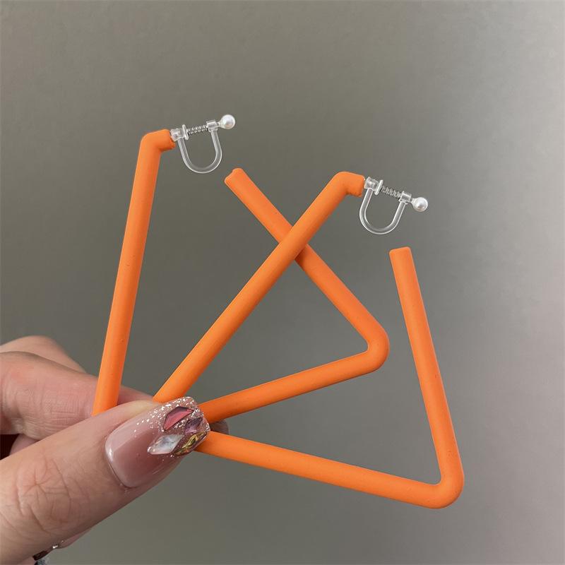 New Color-expanding Triangular Rubber Paint Texture Personalized Earrings for Women