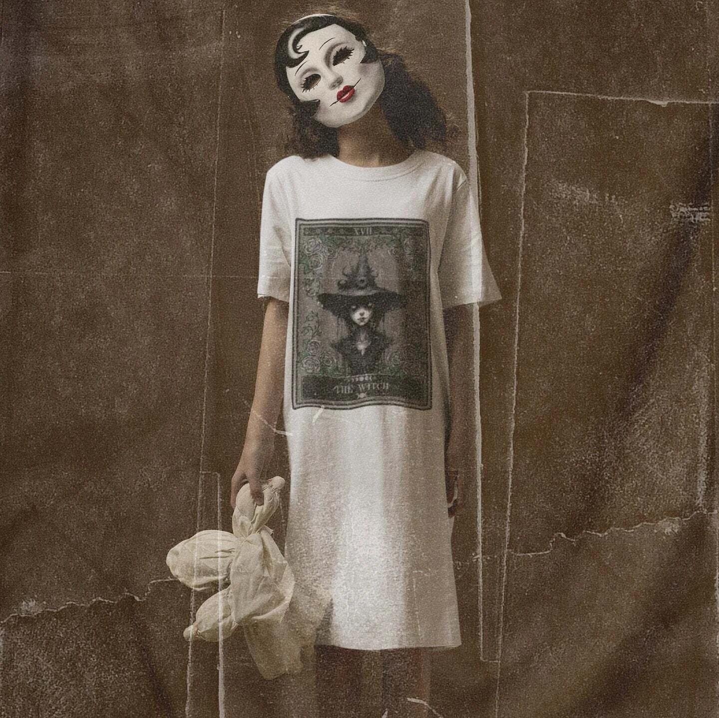Creepy Witch Tarot Card Shirt S