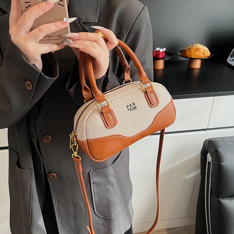 Spring and Summer High-end Women's Bags 2025 New Fashion Versatile Niche Messenger Bags Super Hot Portable Boston Bags