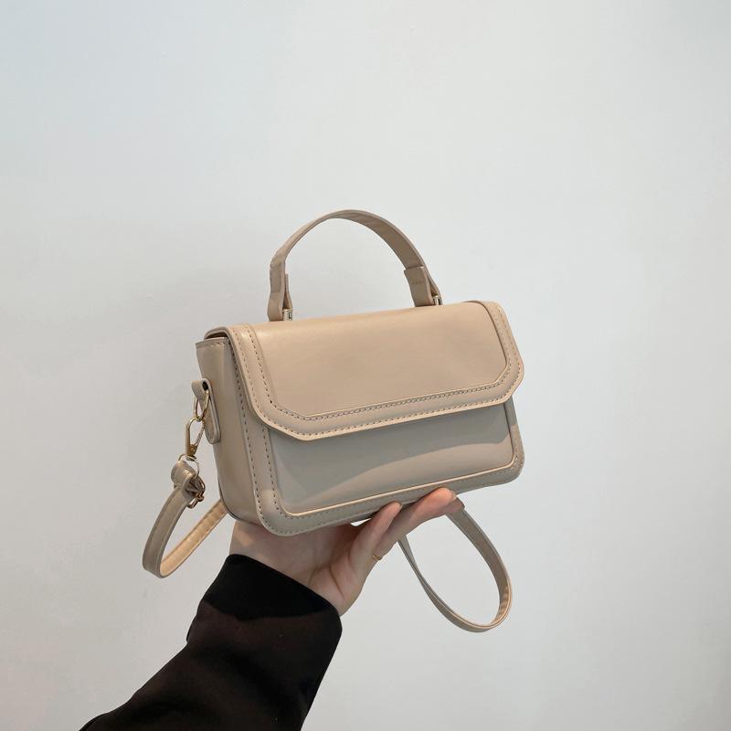 

2025 autumn new trend line women s portable small square bag niche design foreign style fashion shoulder messenger bag хаки