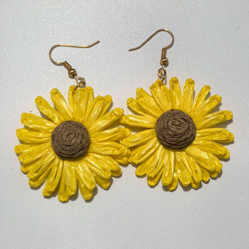 Colorful Raffia Flower Dangle Earrings: Summer Beach Style, European & American Fashion, Versatile & Exaggerated Design