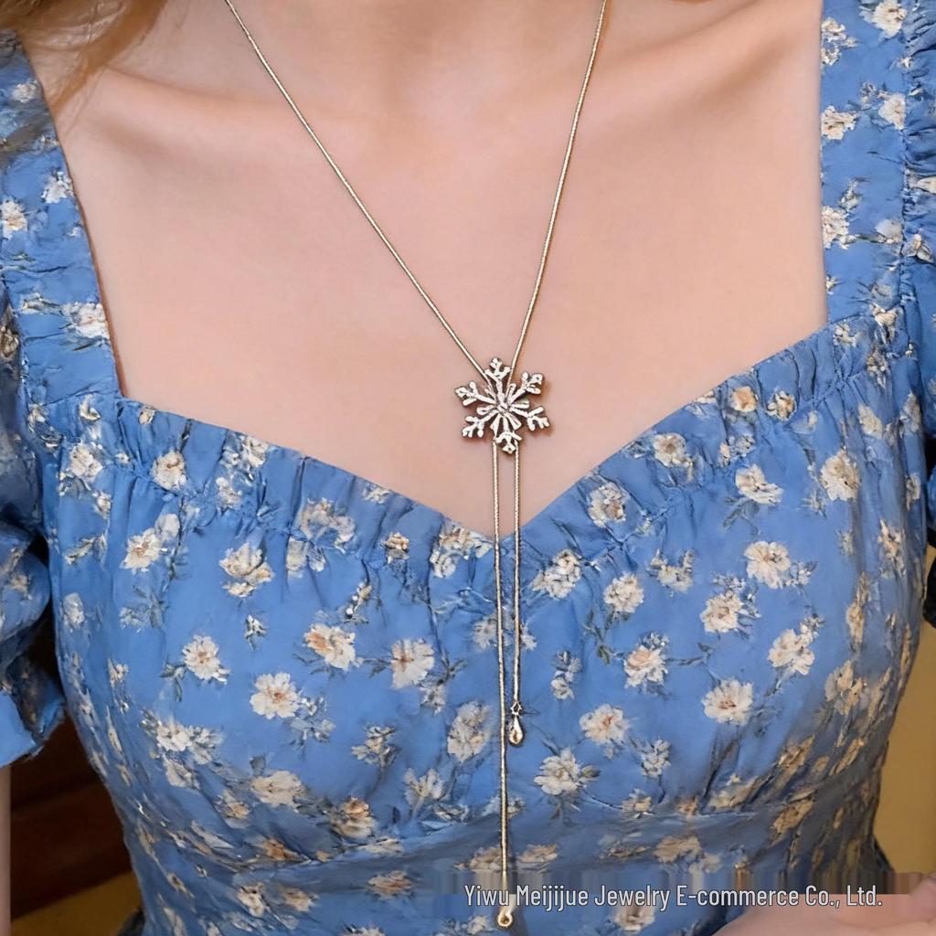 Zircon Snowflake Tassel Necklace: Autumn-Winter Women's Fashion Choker