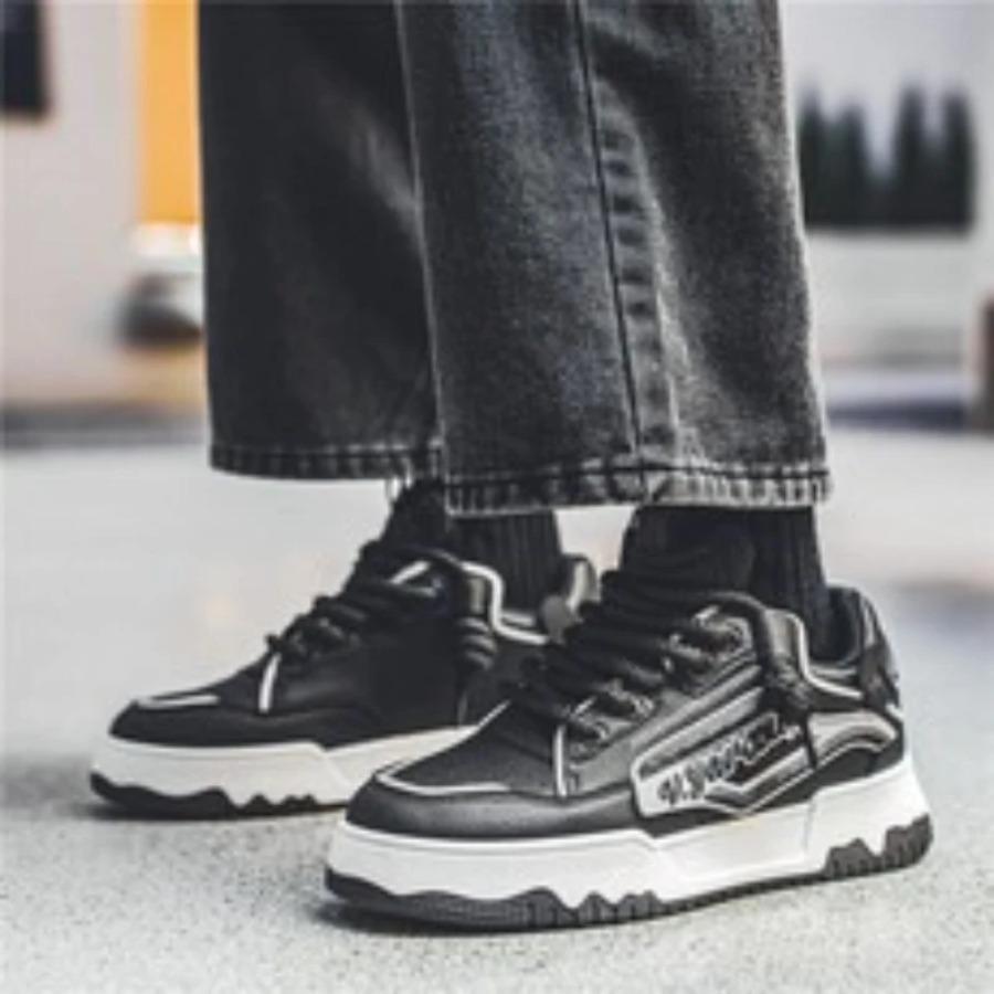 2025 New  Versatile and Fashionable Men's Low-top Round-toe Thick-soled Lace-up New Vulcanized Outdoor Sneakers sneakers men