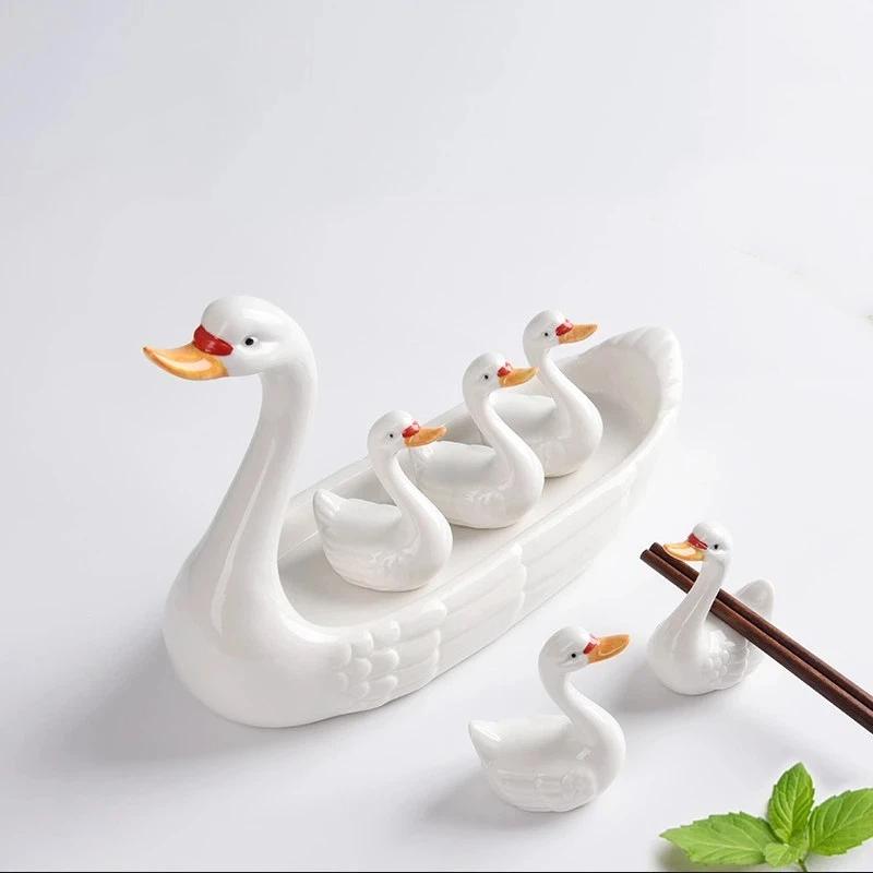 Kreativer Schwan Keramikteller, Dessert-, Sushi- & Obstservierschale, Dekorative Schwanenplatte