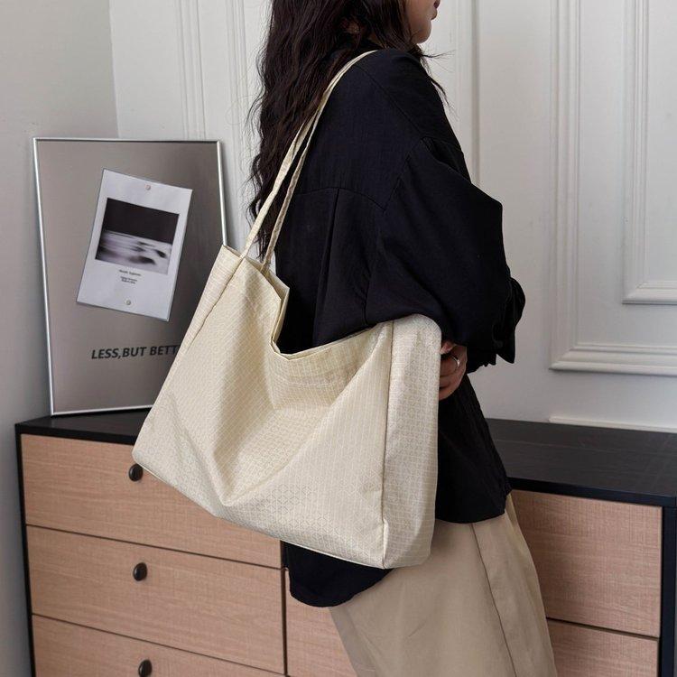 New Simple Literary Japanese Plaid Handbag Bag Women'S Lightweight Casual Shoulder Bag Versatile Large-Capacity Tote Bag