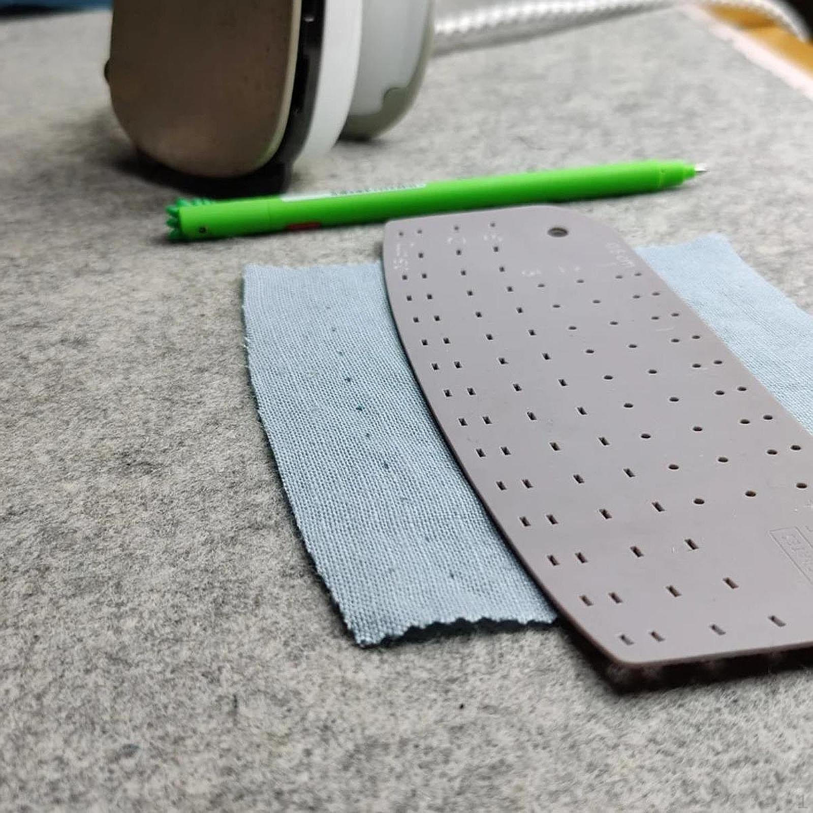 

Hem Ruler Ironing Tool Hemmer Acrylic Quilting Hemming Template Sewing for DIY Craft зелений