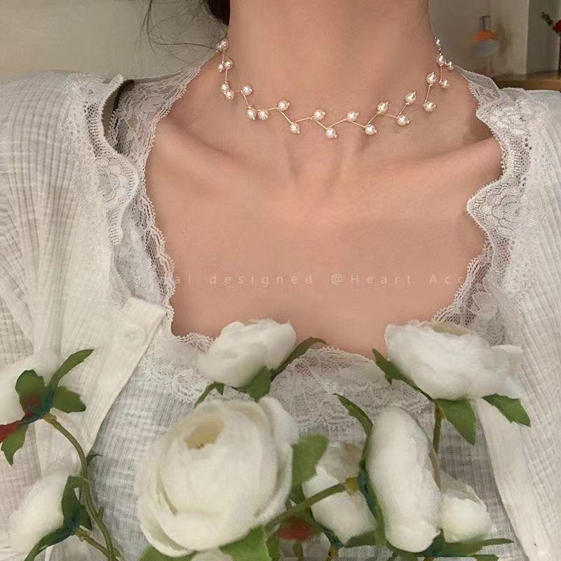 Korean Version Gypsy Star Necklace Female Light Luxury Sweet Fairy Branch Pearl Collarbone Chain Short Neck Chain Choker Accessories