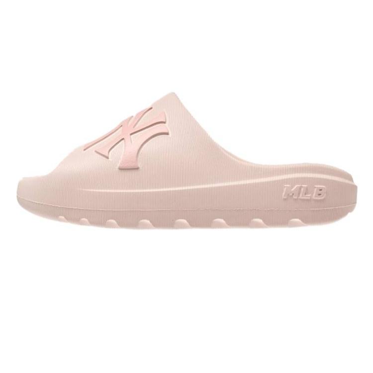 

MLB New York Yankees Slip Resistant Closed Toe Slippers Unisex Pink 3ALPS0163-50PKS 36.5