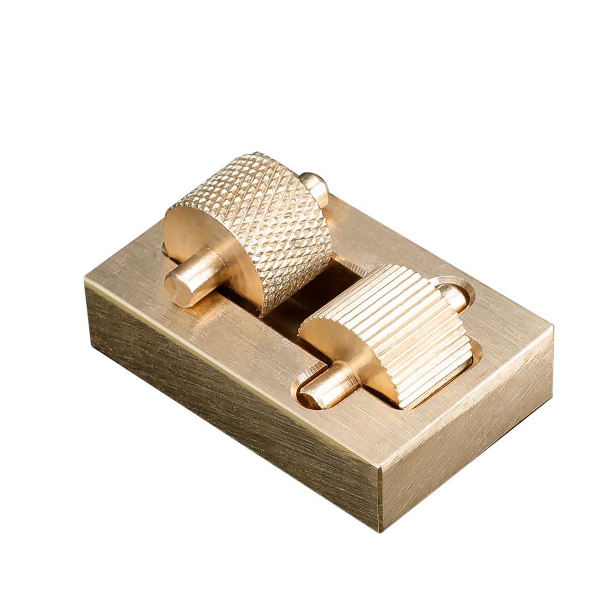 

Шитье Латунь Сделай сам Ролик для обработки края кожи Кожевенное ремесло Коробка для масляной живописи Инструмент для окрашивания латунный