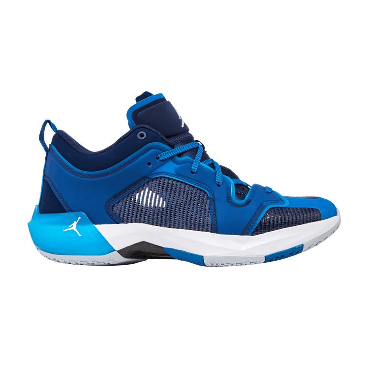 Air Jordan 37 Low  Fraternity  44