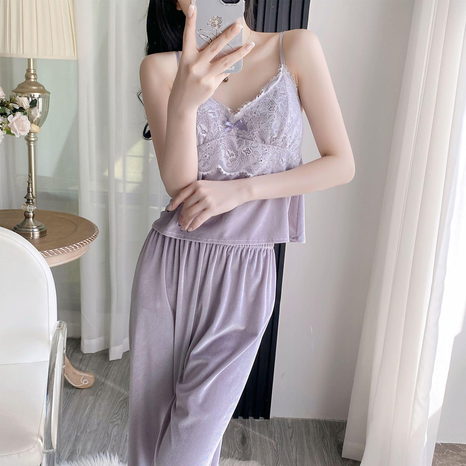 

Женская золотая бархатная пижама: Осенне-зимний халат, майка, длинные брюки и нагрудные вкладыши. L (recommended for 50-57.5 kg)