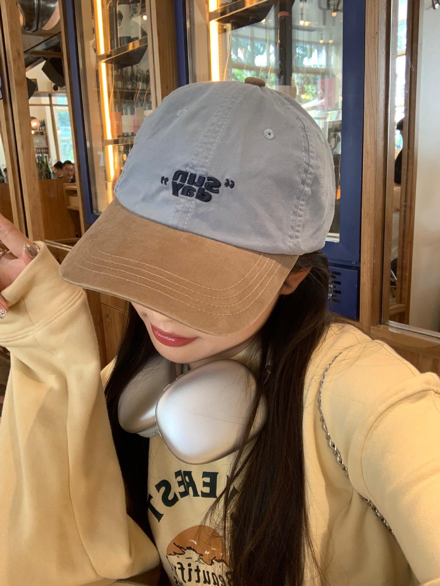 

Нишевая контрастная цветовая кепка с индивидуальным дизайном, модная корейская уличная ретро-спортивная кепка с мягким верхом, бейсболка для мужчин и женщин adjustable светло-синий