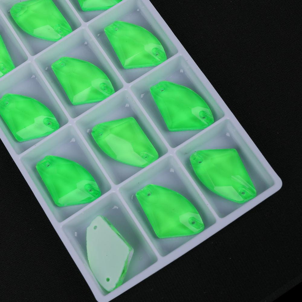 Weichen Fluorescent Double-Hole Flat-Bottomed Axe Glass Hand-Sewn Diamond Decoration Dopamine Color Diy Wedding Decoration Clothing Matching