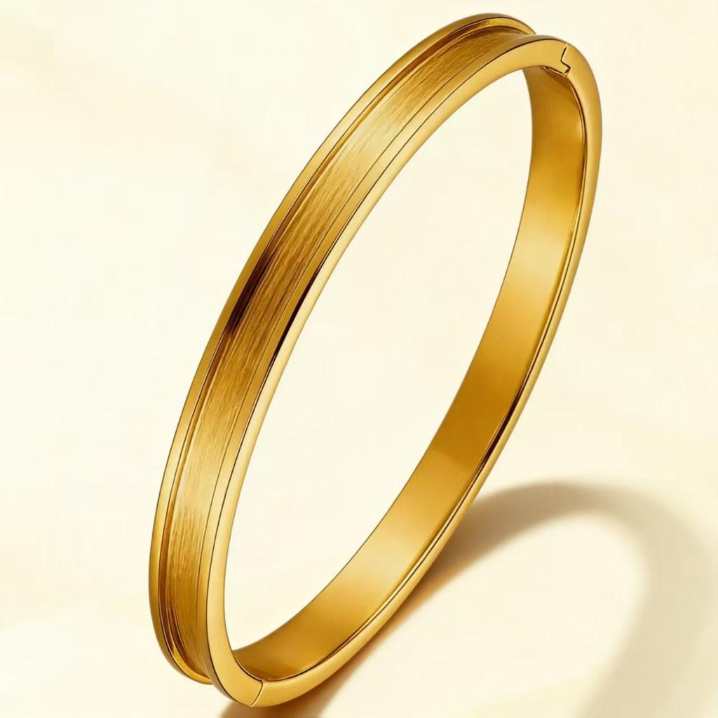 stainless steel bracelet  Trendy non-fading, fashionable with diamonds, women stainless steel bracelet