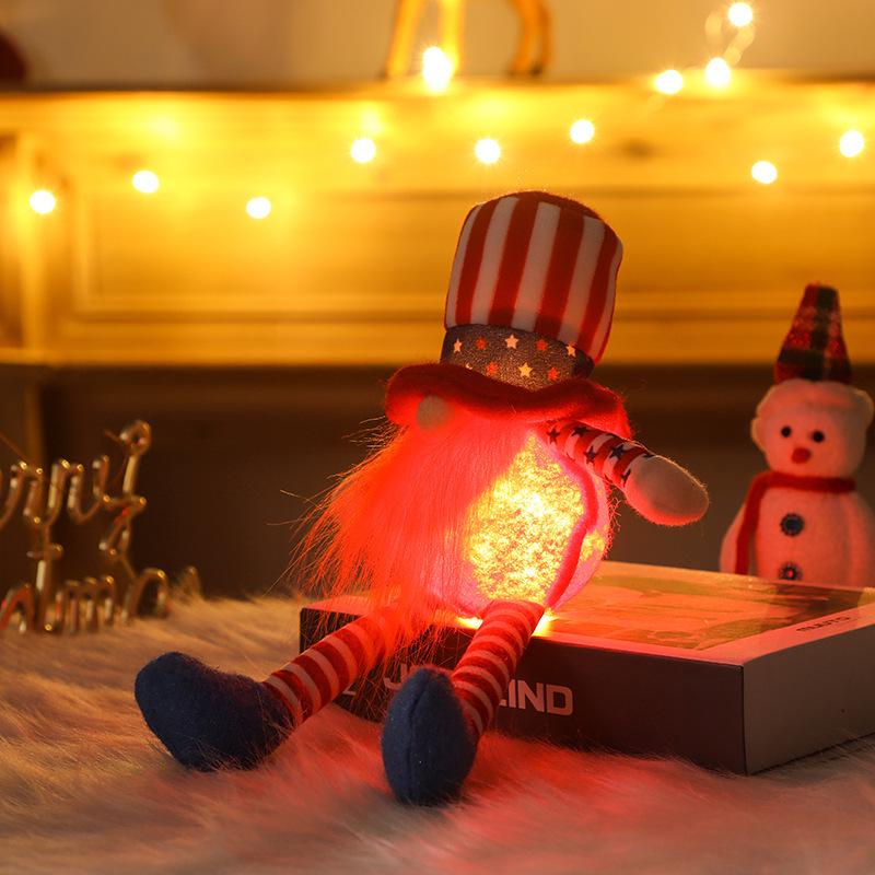 Patriotic Flag Dwarf Doll: Striped Faceless Ornament for Independence Day