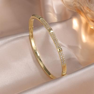 ZAKOL Brățară Bangle Strălucitoare cu Zirconiu Complet Pentru Femei Modă Minimalistă Geometrică CZ Cadouri cu Zirconiu pentru Ziua de Naștere
