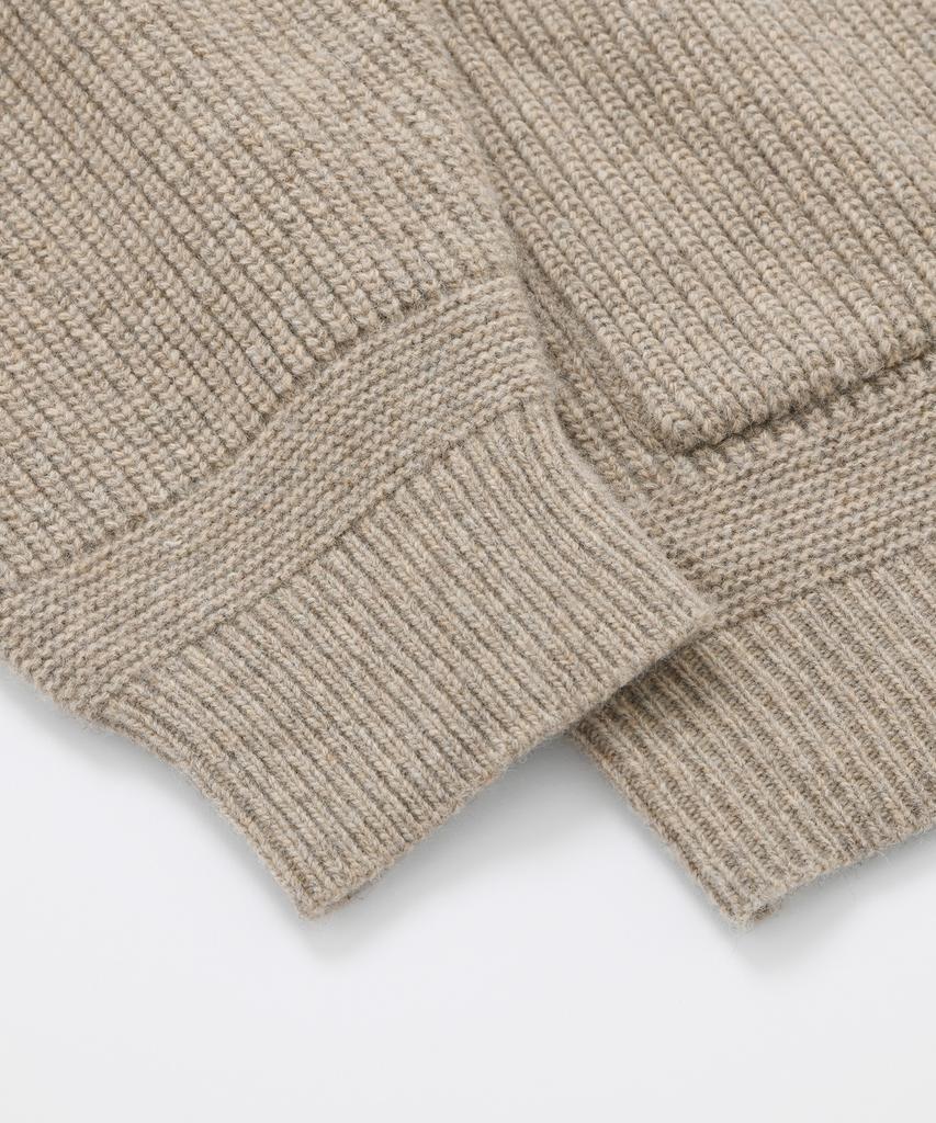 Frizmworks Heavy Wool Round Cardigan _ Oatmeal