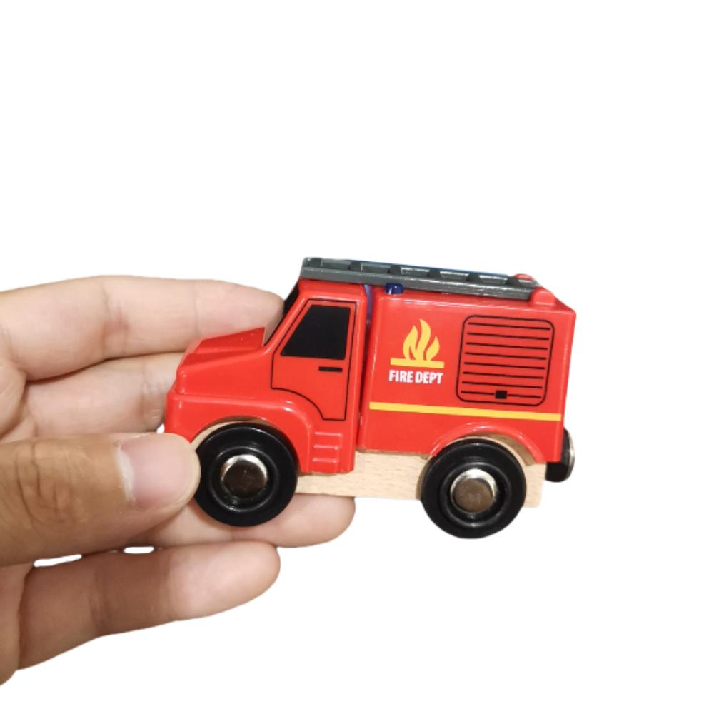 Locomotive Toy Railway Track Cars Vehicles Track Wooden Magnetic Train  Boys Girls