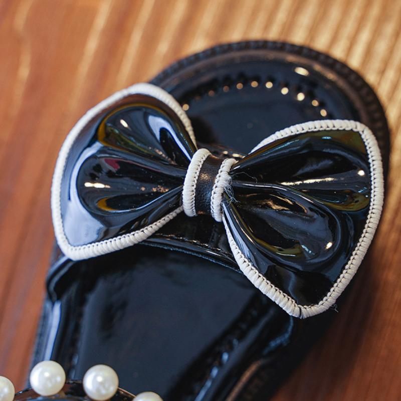 Girls' sandals summer Korean version soft soled princess shoes, big children, little girls, baby students' beach shoes