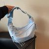 Today's popular large-capacity color thread cloth bags, wide shoulder straps, messenger bags, trendy versatile dumpling bags, women's bags.