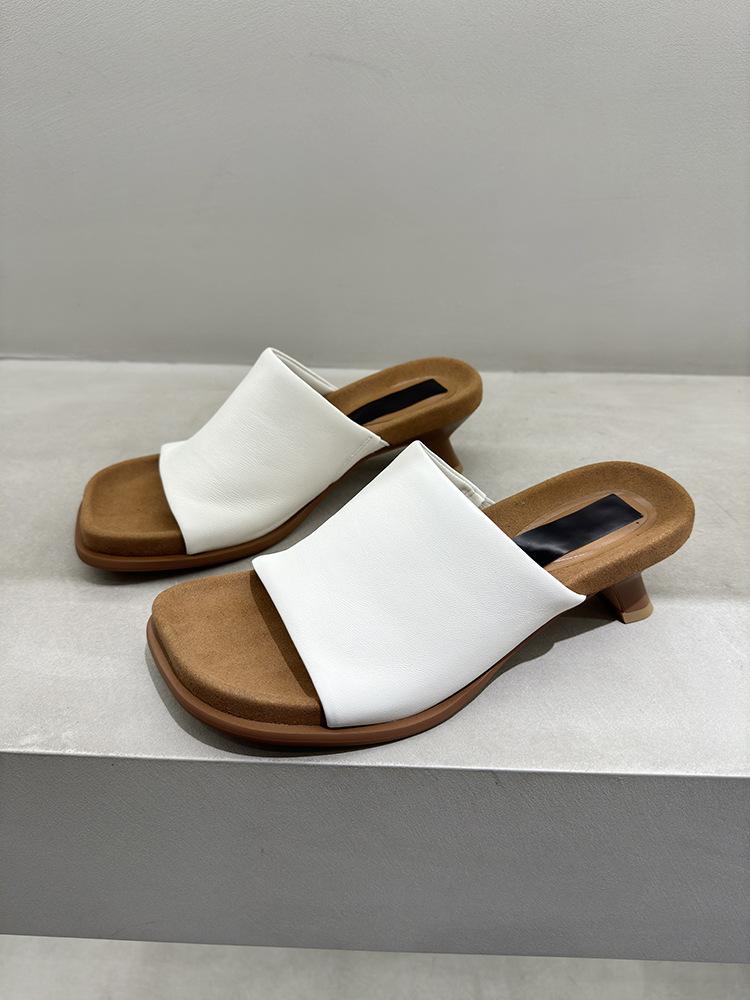Soft glutinous French women's slippers 2025 summer new soft leather kitten and high-heeled sandals versatile one-word drag