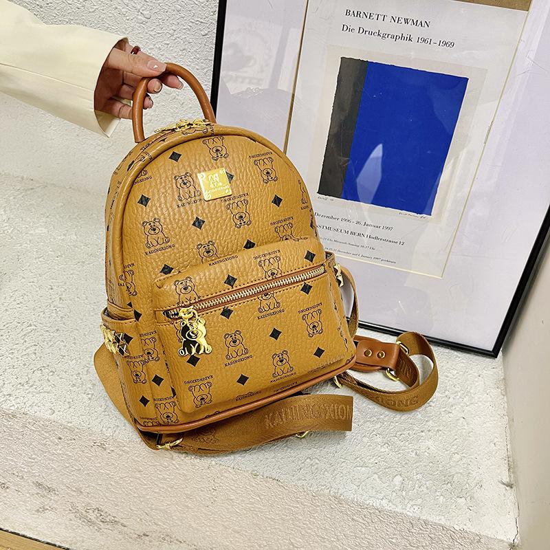 Fashionable and Versatile, Super Popular Student Backpack, New Trendy Backpack, Large Capacity Korean Version, Teddy Bear Rivet Backpack large