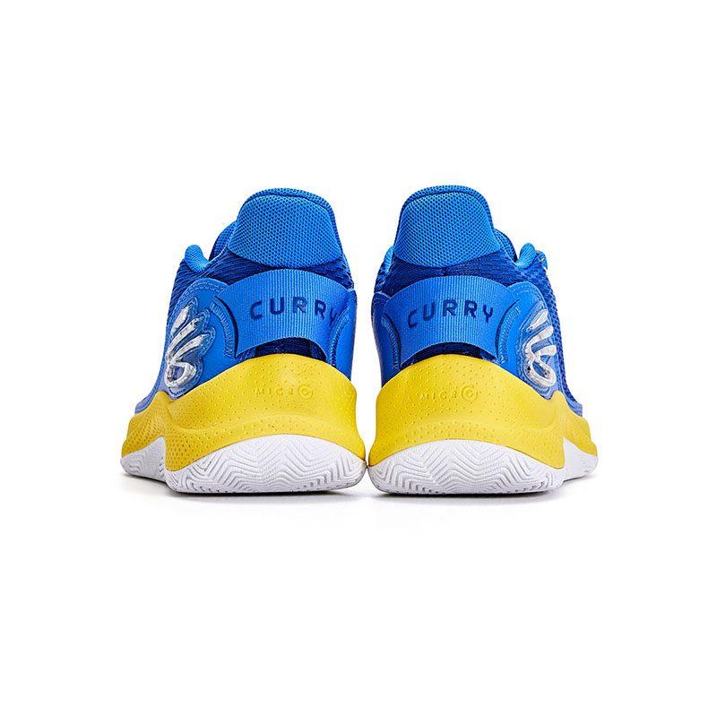 Under Armour Breathable Children's Basketball Shoes 3026623-400