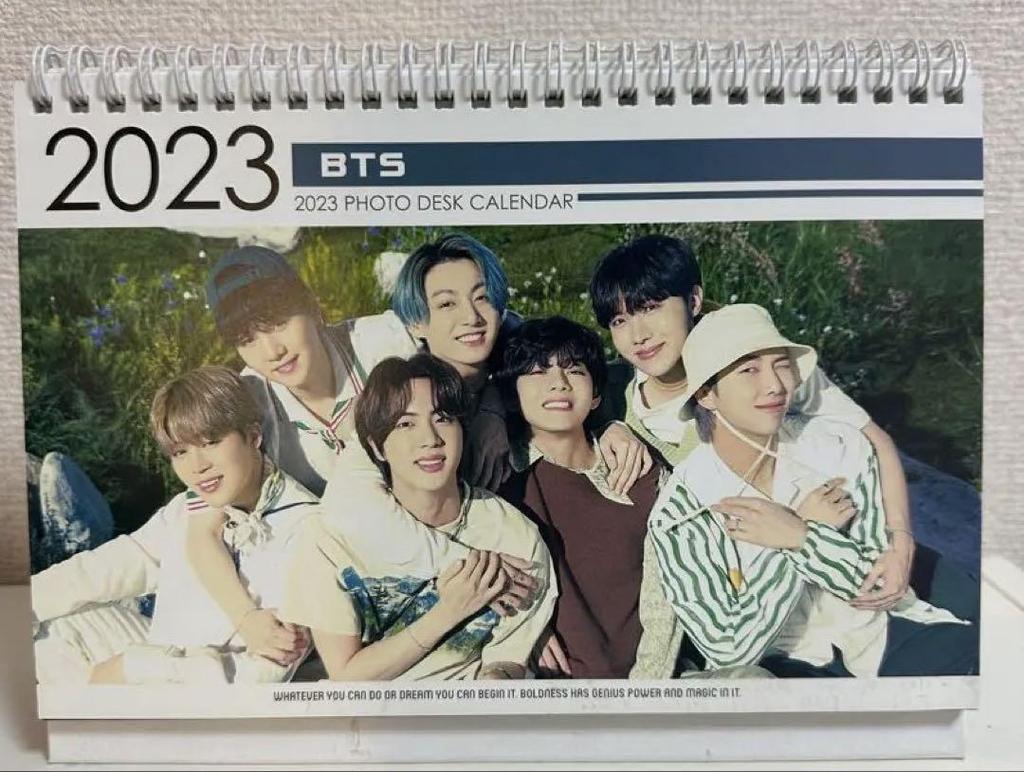 [USED] BTS 2023 Photo Desk Calendar - All Members