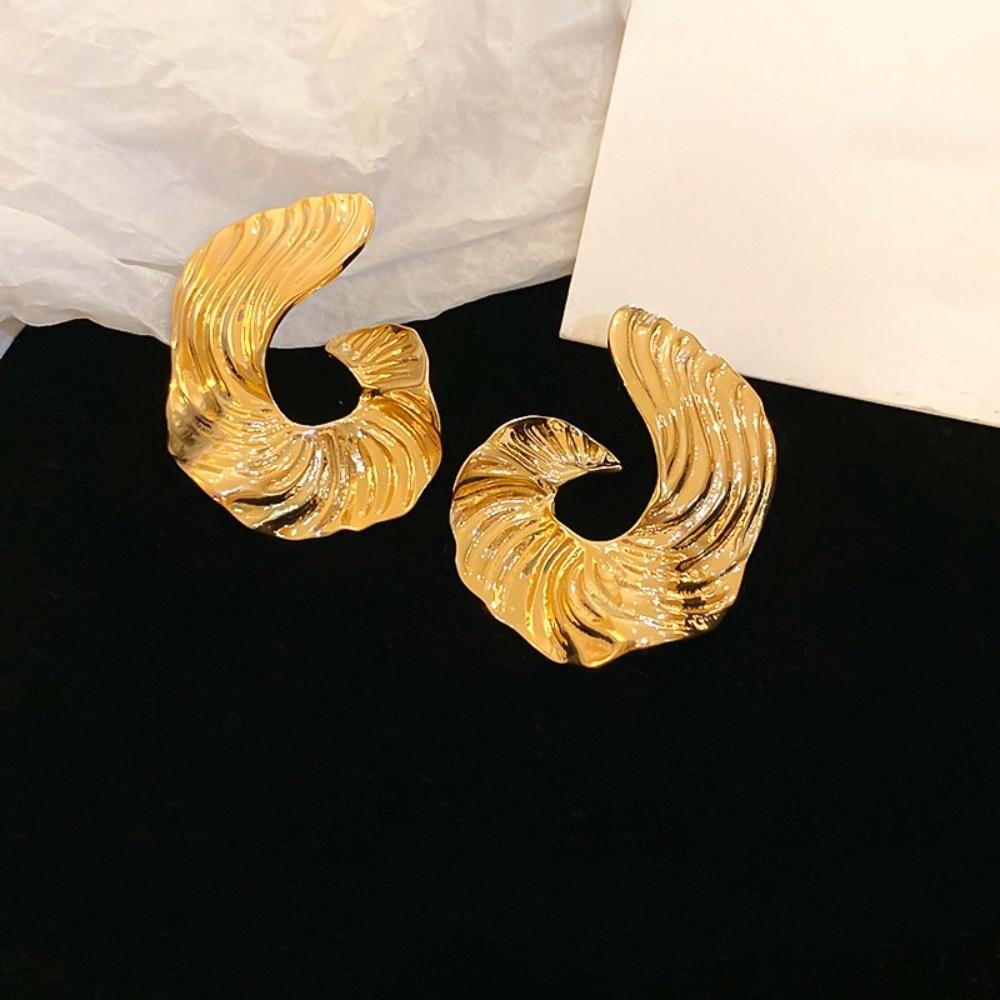 

Exaggerated Large Metal Ear Studs Irregular Geometric Zinc Zinc Alloy Stud Earrings Wedding Gold 3.5cm