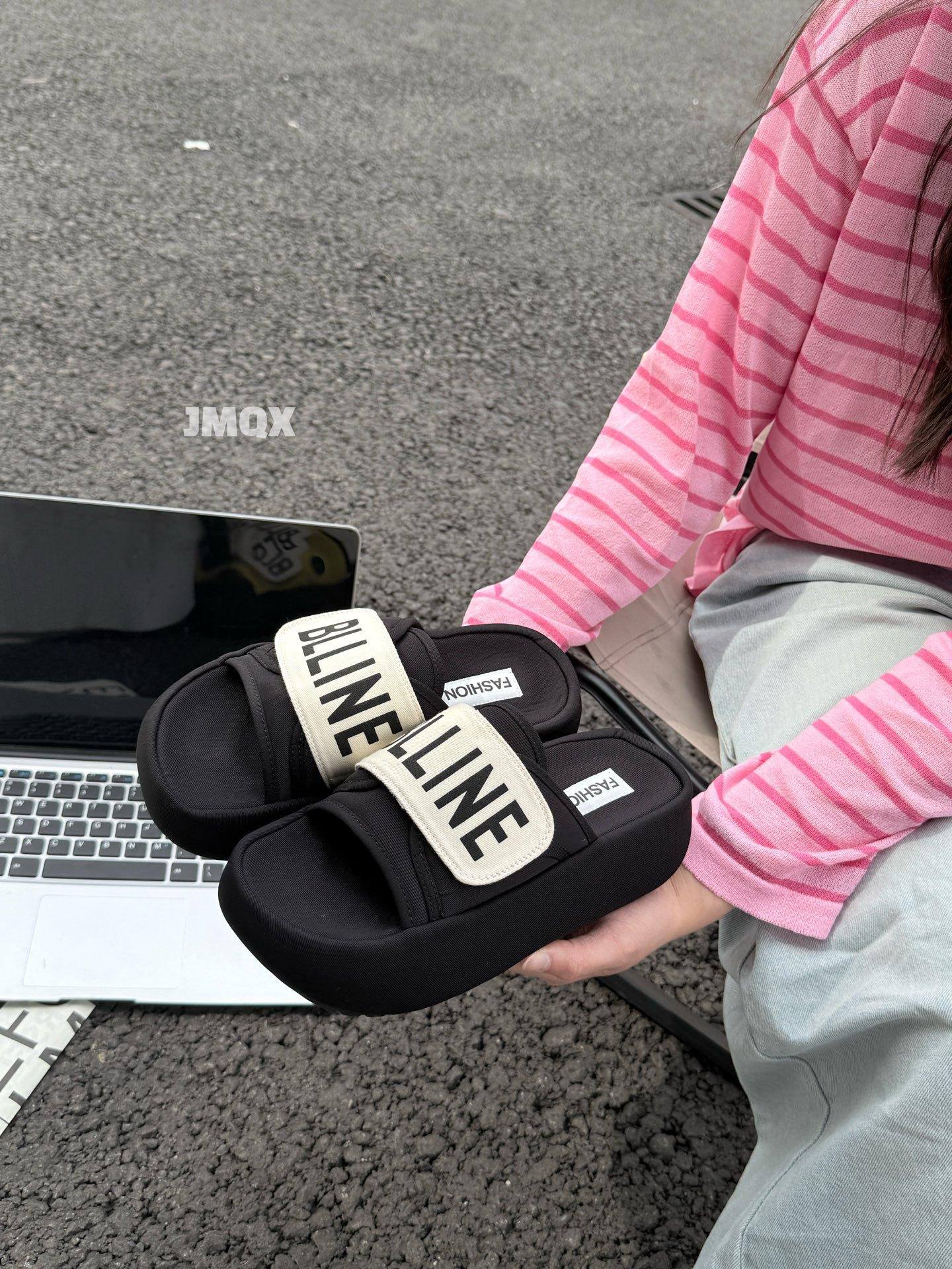 

Beautiful thick-bottomed cool slippers women s summer wear fashion with skirts new go out flat slippers 35 чёрный