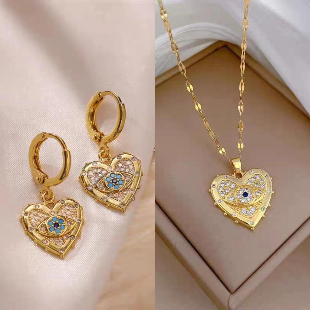 Titanium Steel Devil'S Eye Love Necklace Women'S Wind Personality Versatile Zircon Pendant Accessories