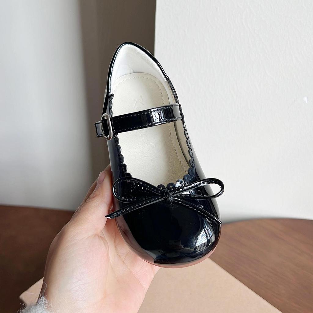 Girls' Princess Bow Patent Leather Shoes - Shiny, Low-Cut, Magic Tape, Japanese Style for Spring and Autumn