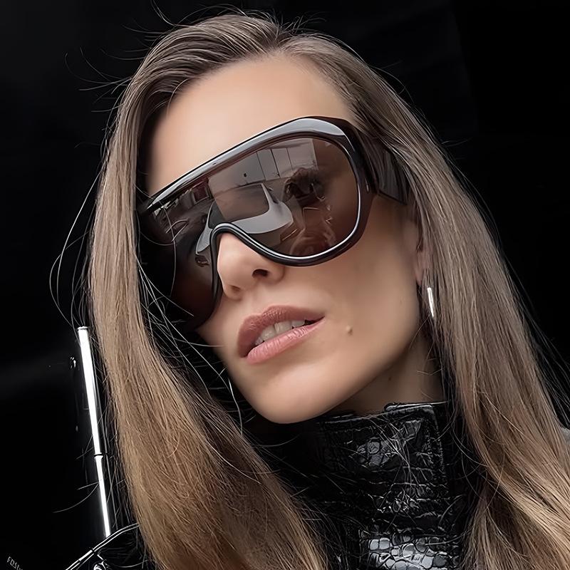 Luxury Brand Retro Big Frame Women Sunglasses Tea Color Square Pilot Shades Men One Piece Sun Eyewear UV400 Eyeglasses