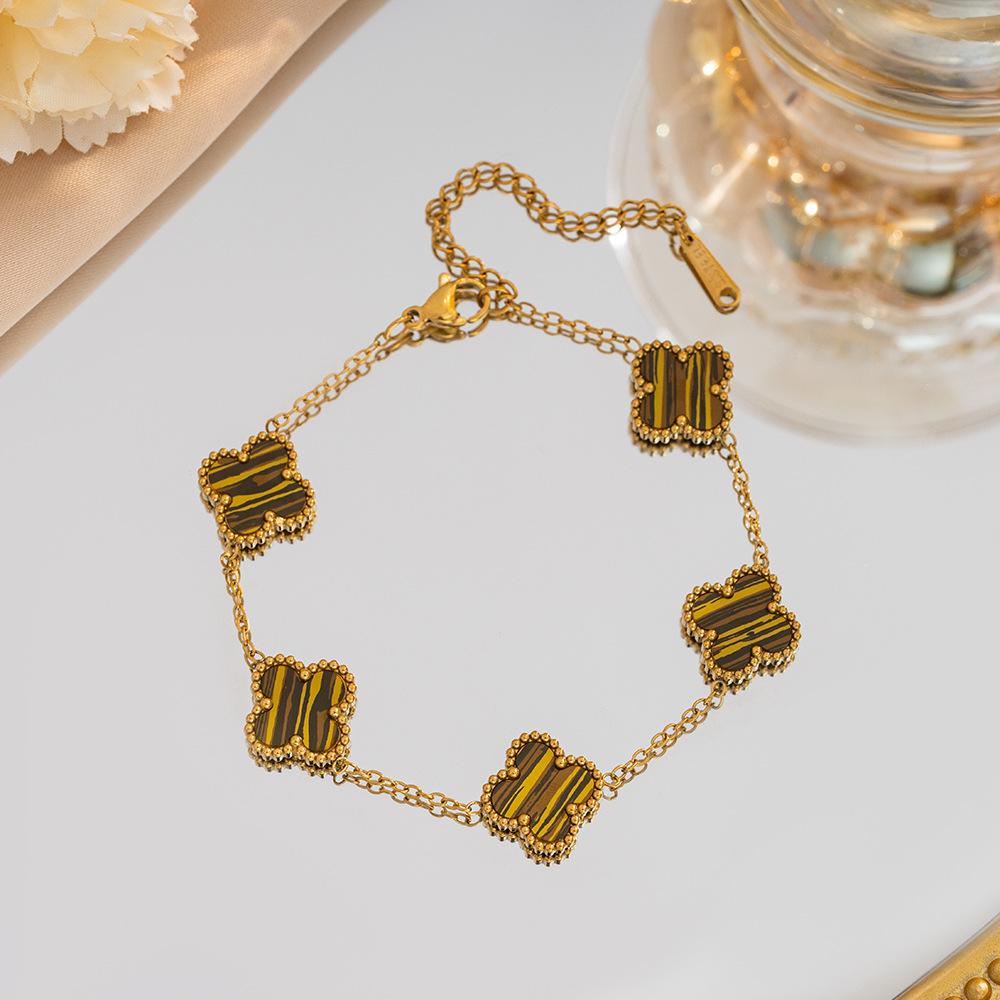 

Браслет «Четырехлистный клевер» Легкая роскошь Премиальное ощущение Женские ювелирные аксессуары Нишевые украшения для рук