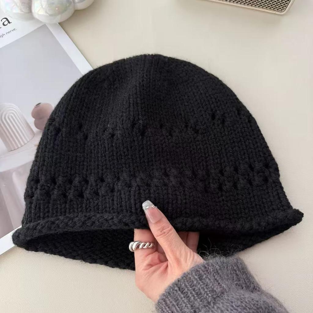 Japanese hollow knitted hat women's autumn and winter new versatile face small pile hat warm wool hat cold hat