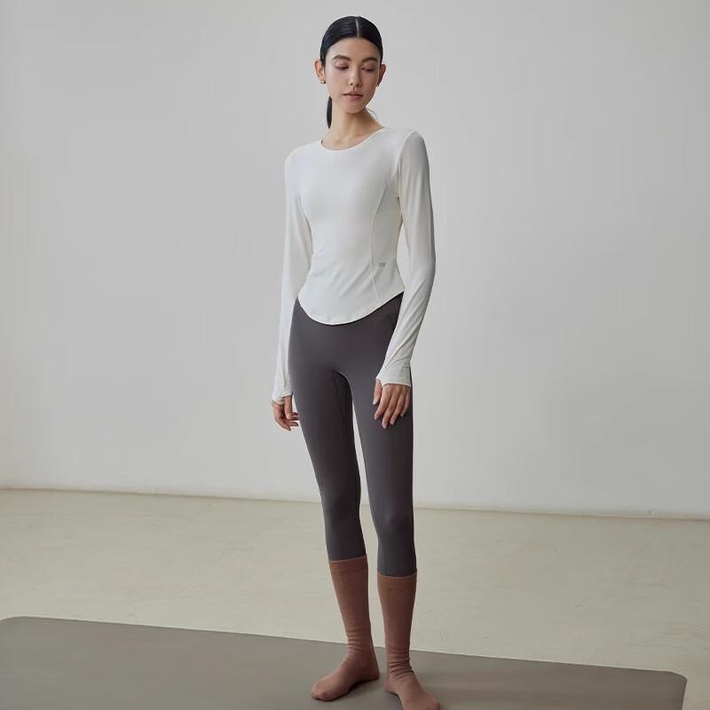 Gigt Women's Long Sleeve Yoga & Fitness Top
