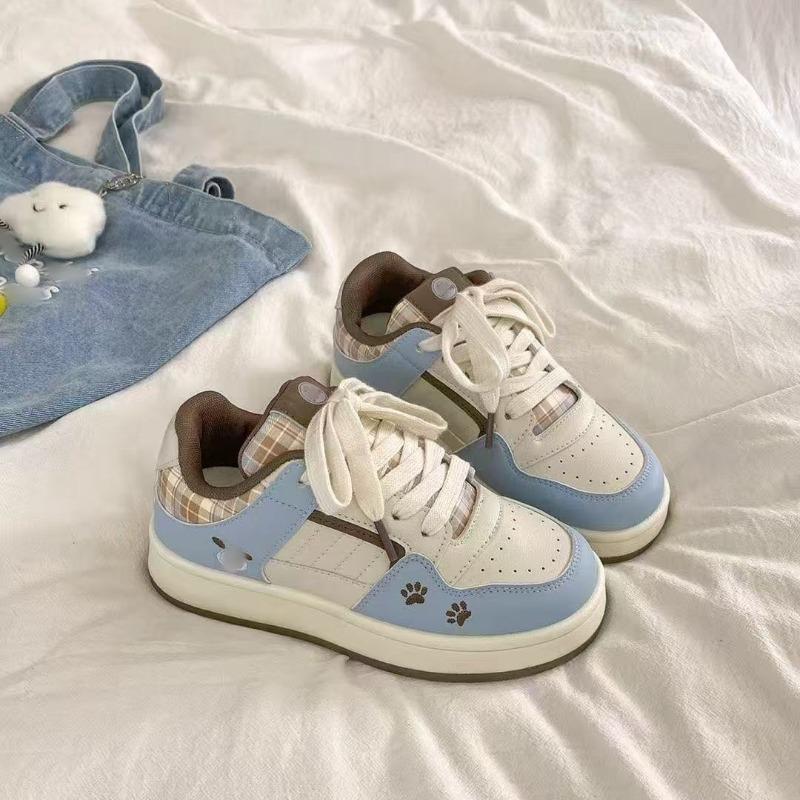 New Board Shoes Platform White Shoes Women's Autumn Versatile Students with Skirts Bread Shoes Tide