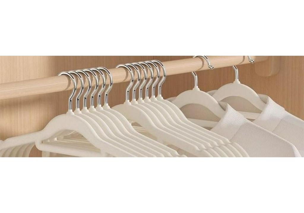 Antislip Velours Kledinghanger: Naadloze Organizer om Inzakkingen op de Schouders te Voorkomen, Ideaal voor het Drogen van Kleding Thuis en in een Studentenkamer.