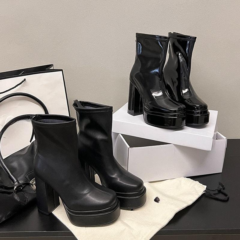 Fashion Black British Style Chunky High-heeled Boots Women's Autumn 2025 New Small Height-increasing Versatile Booties