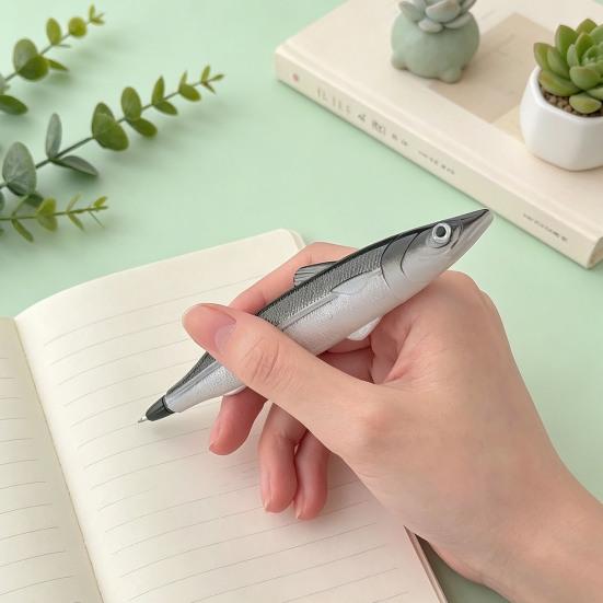 Lustiger Realistischer Gesalzener Fisch Stift Einziehbarer Kugelschreiber Neuheit Schwarzer Gel-Tinte Stift Glattes Schreiben Niedliche Schrullige Schreibwaren für Schüler Büro