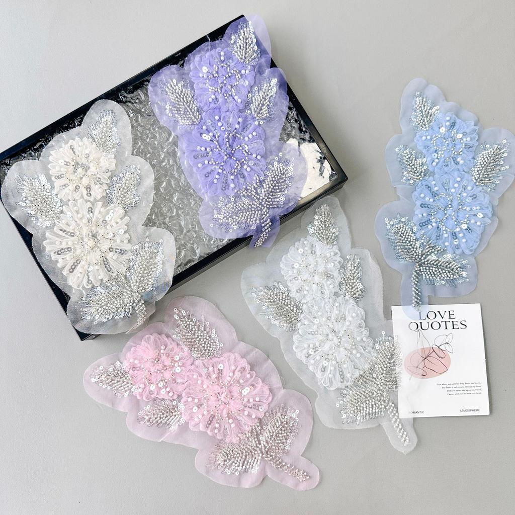 Rete Pizzo Perline Fatte a Mano Fiore Tridimensionale Applicazione Vestito Vestito da Performance Accessori Decorativi A Fiore Tessuto Adesivi Accessori