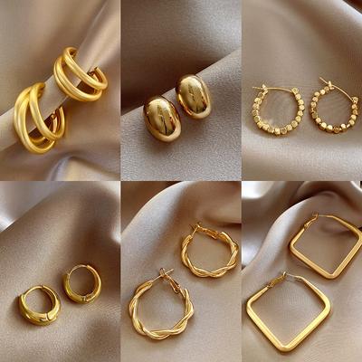 1 Paar 925er Silbernadel Retro Metallohrringe Damen Premium Gefühl Geometrischer Schlichter Ring Ohrstecker Vielseitig Übertrieben Pendlerohrringe