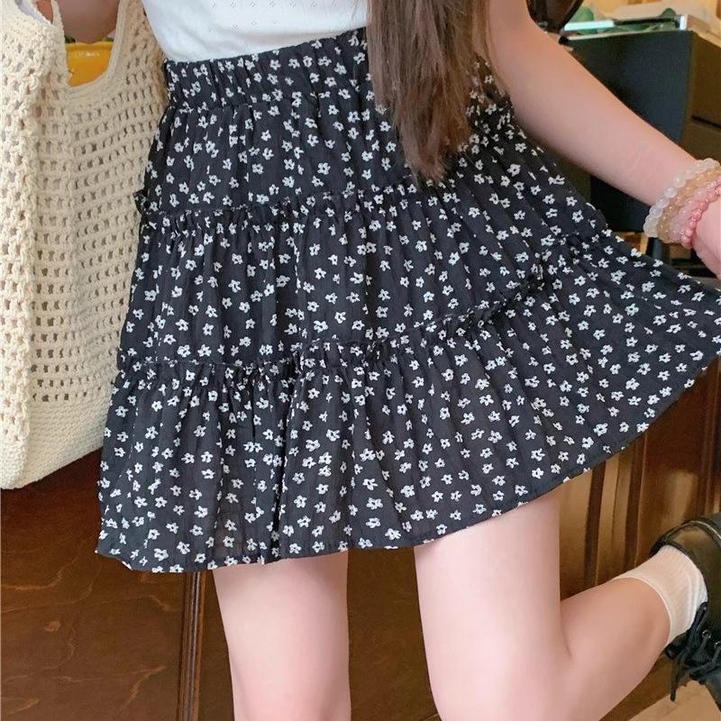 Women's Black Floral High-Waisted A-Line Skirt - Slimming Summer Cake Design for Petite