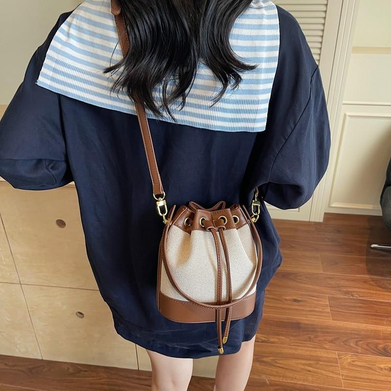 Canvas Bucket Bag For Women With Drawstring Closure And Inner Zipper Pocket For Daily Use