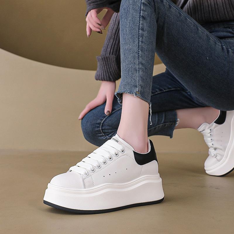 Nouvelles Chaussures de Course Décontractées à Bout Rond et Brides Croisées pour Femmes Mode Automne Augmentées Respirantes Confortables Chaussures de Sport NON:9302