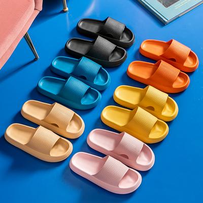 Kvinner Tykk Plattform Cloud-tøfler Sommerstrand Eva Soft Sole Slidesandaler Fritid Herre Dame Innendørs Bad Anti-skli sko