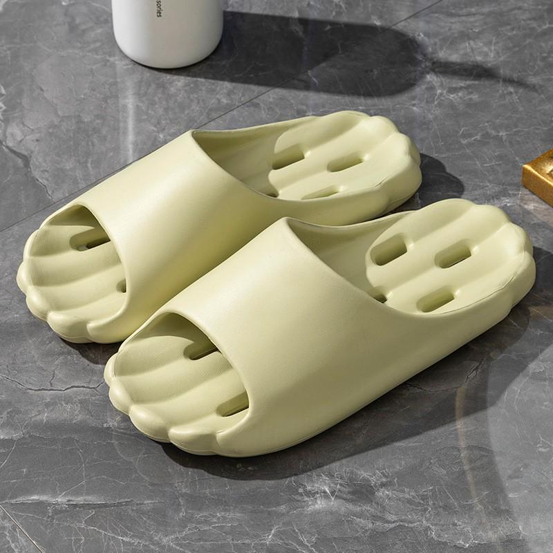 EVA Non-Slip Odor-Resistant Bath Slippers - Unisex, Hollow Design for Home, Hotel, or Bathroom.