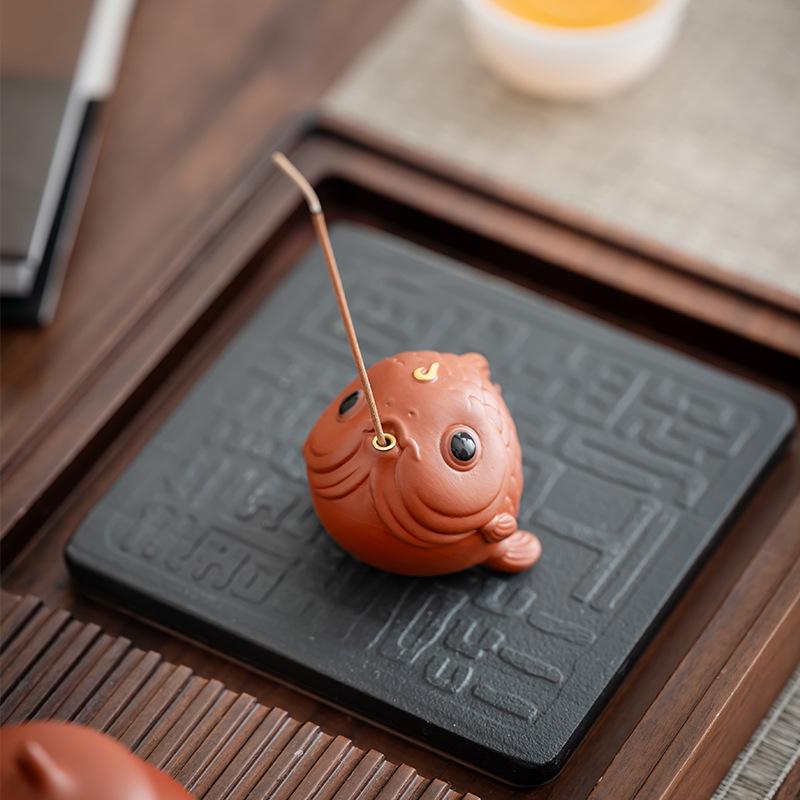 Purple Clay Koi & Crab Incense Holder: Creative Tea Ceremony Table Ornament for Wealth & Tea Play