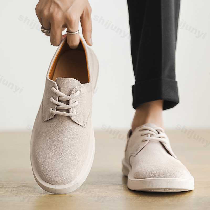 Fashion 2025 Autumn New Retro Concise Designed Men's Low Top Casual Shoes Fashion Trend Versatile Comfortable Non Slip Lace Up Sneakers