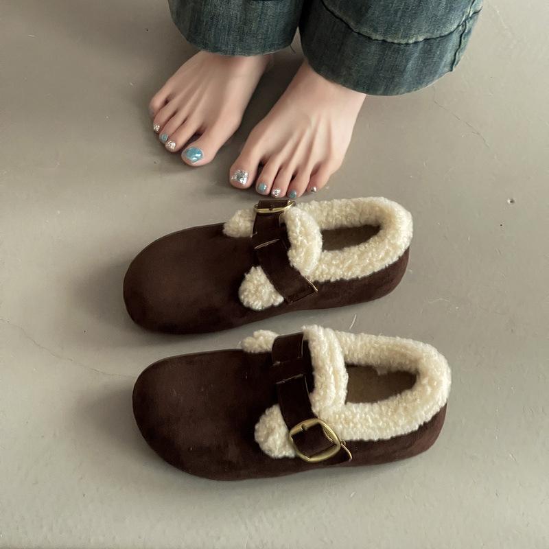 Retro comfortable casual one-pedal flat shoes women's autumn and winter fashion versatile velvet warm snow cotton shoes fluffy shoes